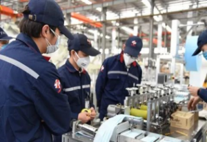 中设新一批口罩机热卖中