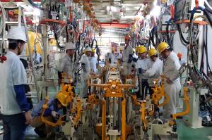 丰田汽车UR2.5区自动化输送焊接线案例